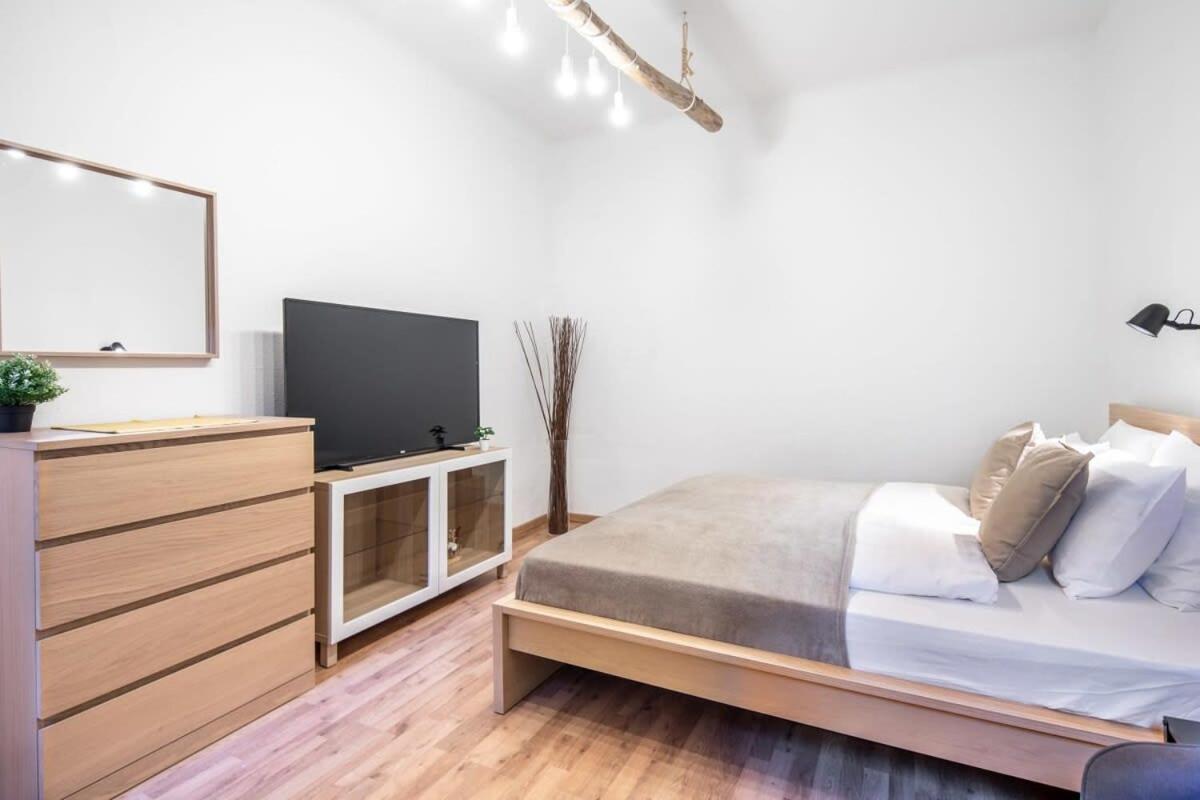 Convenient Apartment At Gastro Driven Location Budapest Bagian luar foto